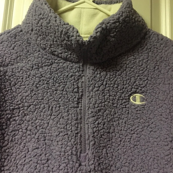 Champion
Women’s
Purple Sweatshirt
Size XL
Sherpa
Pull Over
Warm & Cozy - Picture 3 of 10
